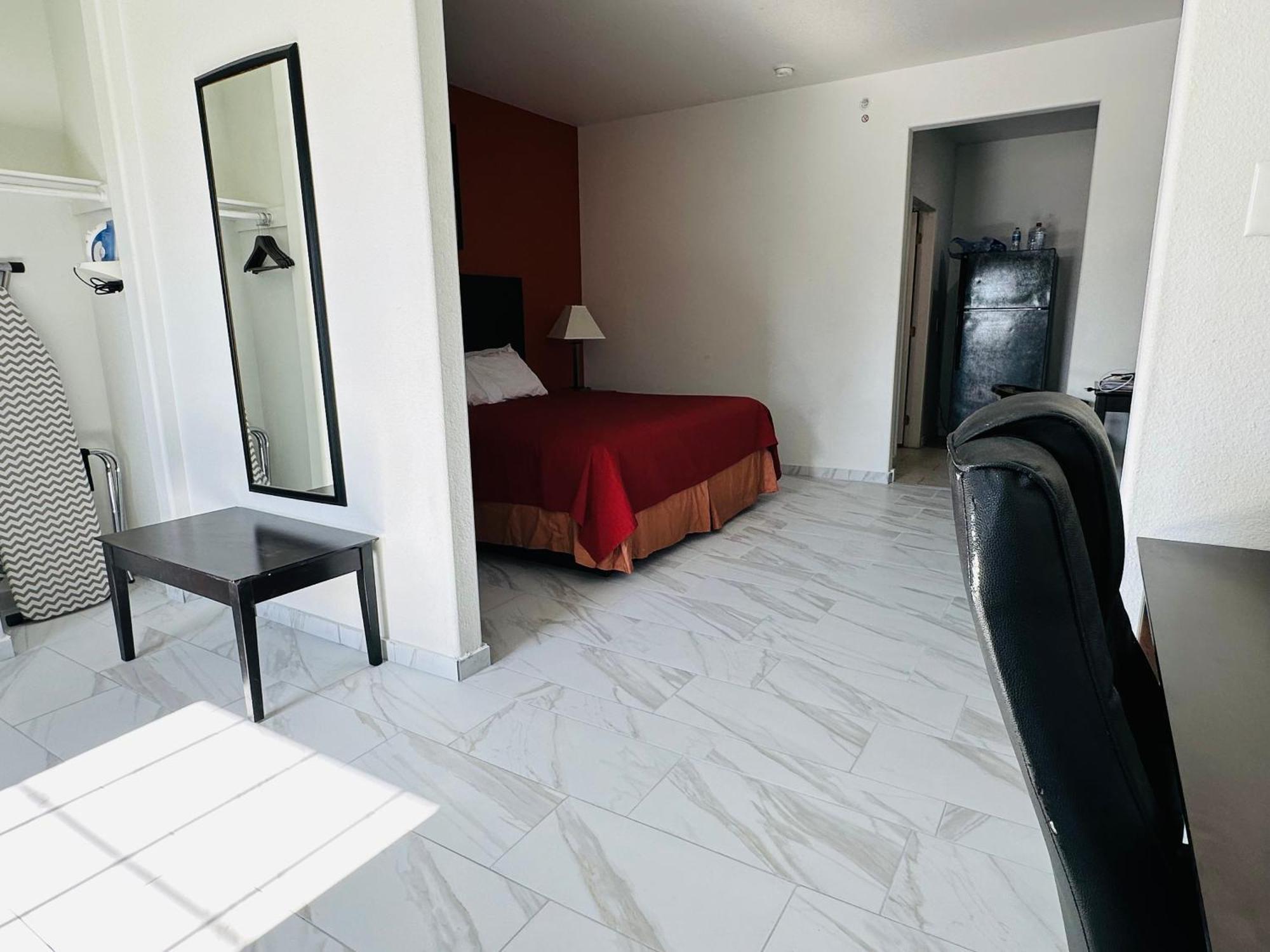 Lux Inn And Suites Three Rivers Buitenkant foto
