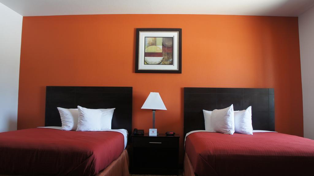 Lux Inn And Suites Three Rivers Buitenkant foto