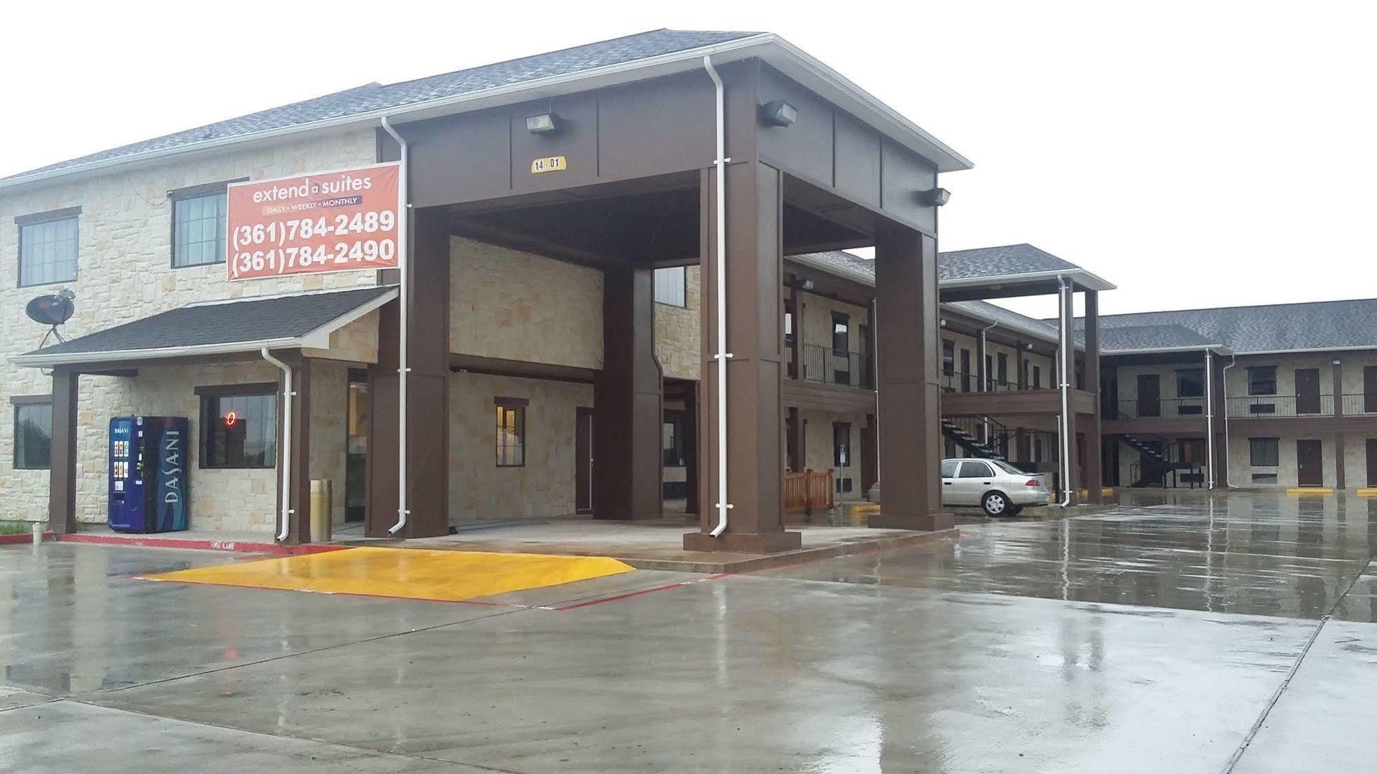 Lux Inn And Suites Three Rivers Buitenkant foto